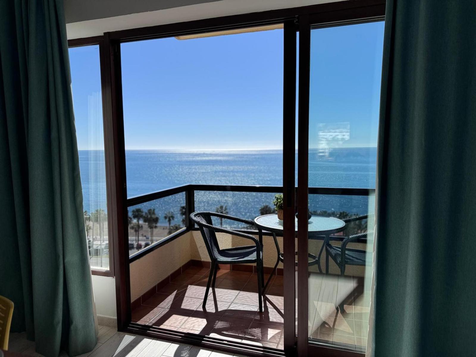 Aloha Playa Sea Views Apartment *