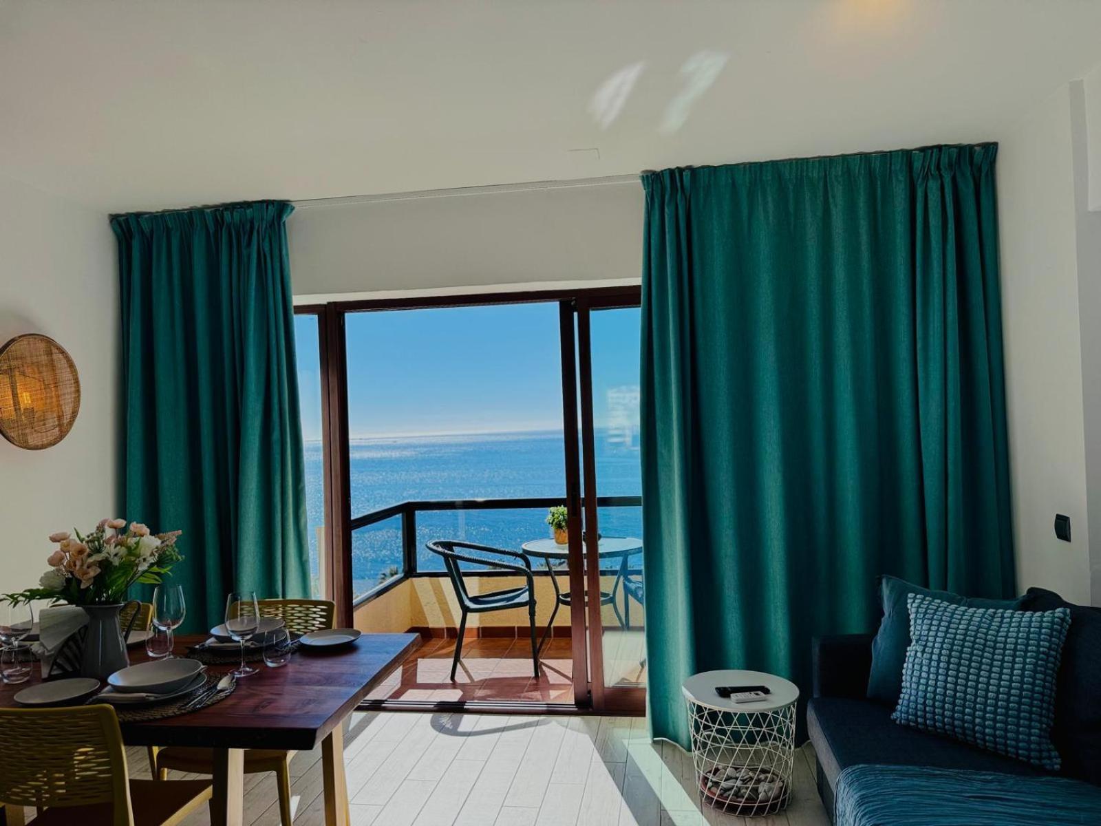 Aloha Playa Sea Views Apartment